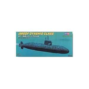    JMSDF Oyashio Class Submarine 1 700 by Hobby Boss Toys & Games