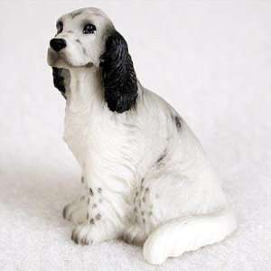   English Setter Miniature Dog Figurine   Black Belton