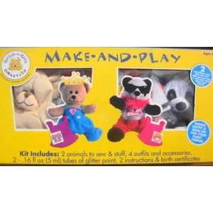 Build a bear Workshop Make and Play, 2 Animals to Sew, 4 