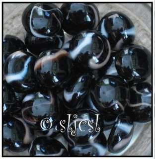   it is natural for some gems to show some wrinkling or pitting and