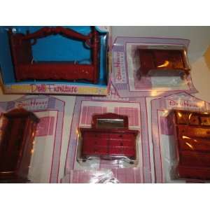  Doll House/Play Furniture 