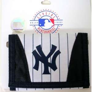  MLB New York Yankees trifold wallet