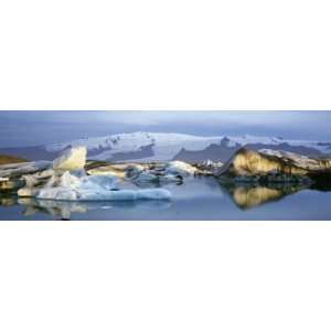 Icebergs on Jokulsarlon Lagoon, Water Reflection, Vatnajokull Glacier 