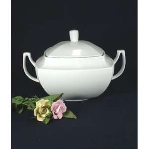  Tytan White Soup Tureen with Cover