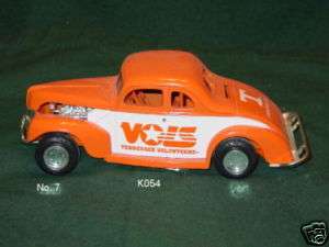 UNIVERSITY OF TENNESSEE #7 DIECAST BANK 1940 FORD  