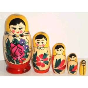  Nesting Dolls From Russia The Tallest Is 4 5 Pieces 