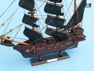 Arrives fully assembled with all sails mounted and rigging 