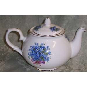 Sheltonian 6 Cup English Teapot   Forget Me Not  Kitchen 