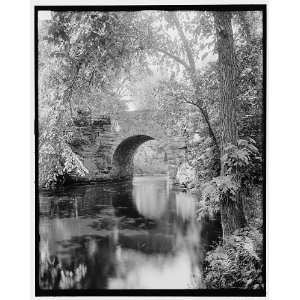  Stone arch bridge,South Hadley,Mass.