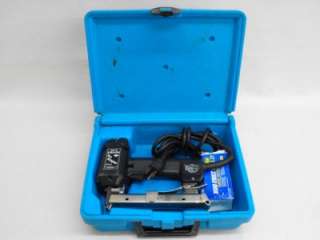 Crain #615 Pro Stapler Type B Staple Gun 11 AMP 60 HZ Tool With Case 