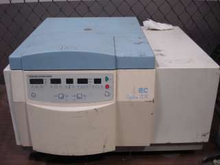 IEC Model Centra CL3R Refrigerated Tabletop Centrifuge With Rotor For 