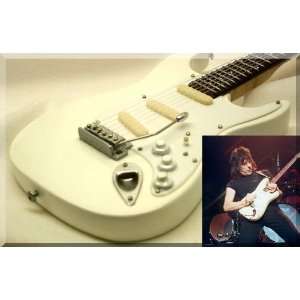  JEFF BECK Miniature Mini Guitar Fender Stratocaster White 