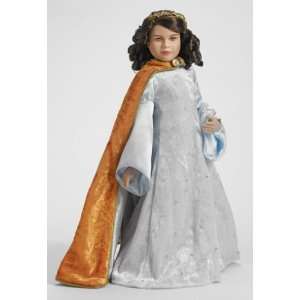   Lucy Outfit, The Chronicles Of Narnia by Tonner Dolls Toys & Games