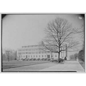 Photo St. Josephs Hospital, Stamford, Connecticut. Entrance facade 