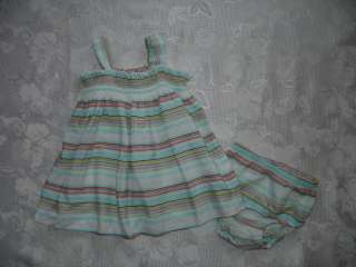 Here we have such a pretty little girls Baby Gap dress with matching 