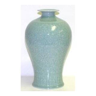  Celadon Vase   Traditional Chinese Style   porcelain