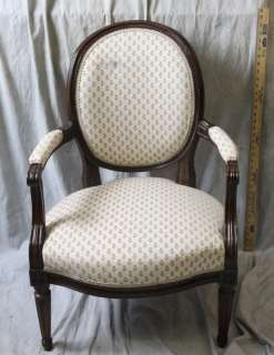 L394 ANTIQUE AMERICAN LADIES PARLOR CHAIR UPHOLSTERED MAHOGANY  