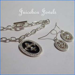 Fleur de lis Charm Bracelet/Earring Set Silvertone(M35)  
