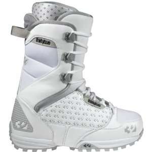  32 Lashed (White/Grey 8) Boots