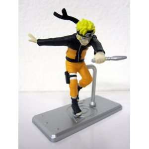  Naruto Naruto (Holding Kunai) Figure with Hidden Leaf Display Base 