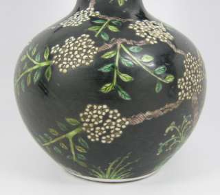 Up for auction is an important pair of Chinese Qing Kangxi bird, tree 