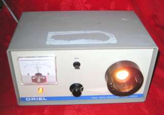 ORIEL MODEL 77500 FIBER OPTIC ILLUMINATOR * LAMP WORKS  