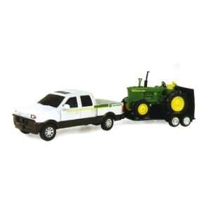   John Deere 1/32 Pickup with Trailer & 4020 Tractor with MFWD Toys