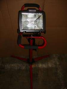Craftsman 500 watt Tripod Light with Portable Stand Used Picture in 