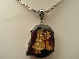   NATURAL HAND CARVED AMBER PENDANT NECKLACE LITTLE GIRL W/KITTY  