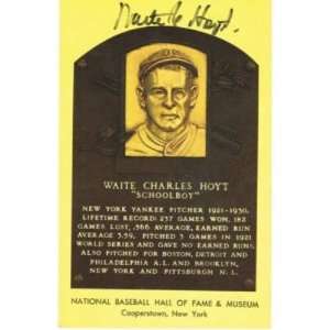  Waite Hoyt SIGNED Hall of Fame Postcard 1918 1938   MLB 