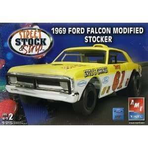    AMT 1969 Ford Falcon Modified Stocker Model Car Toys & Games