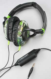 Skullcandy The Skullcrusher Headphones in Lurker Green Black 