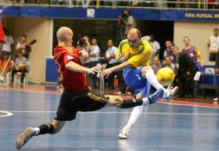 Uhlsport ROUGH PROFILE Futsal Sala Indoor Soccer Professional 