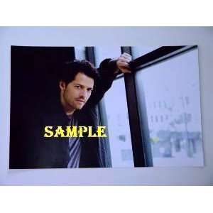 Misha Collins 11x17 Litho Supernatural Window Scene Great Image