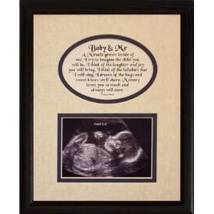   an Expecting Mom/Mother to hold an Ultrasound/Sonogram Photo Baby