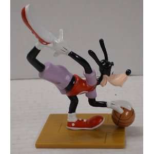  Disney Goofy Playing Basketball Pvc Figure Toys & Games