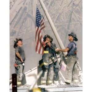  WTC 9/11 Ground Zero Firemen Raising Flag 8x10 Sports 