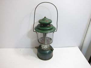 VINTAGE EARLY COLEMAN GREEN LANTERN NO 220F UNDATED  