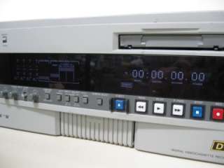 Sony DSR 80 DVCAM Mini DV Digital Videocassette Recorder  