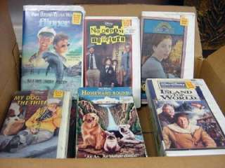 Lot of 11 VHS Family MoviesDisney,Flipper,White Fang+  