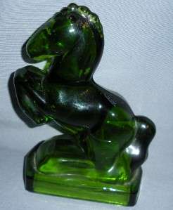   GREEN L E SMITH GLASS REARING HORSE BOOKEND BOOK END VINTAGE FIGURINE