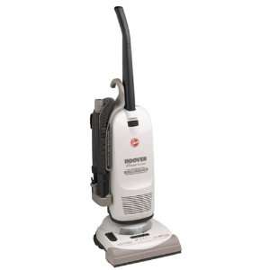    900 Upright Vacuum Cleaner with Removable Tool Rack